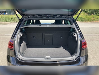 Used Volkswagen Golf 2019 for sale - 75485452: Photo