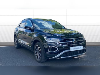 Used Volkswagen T-Roc 2023 for sale - 78592889: Photo