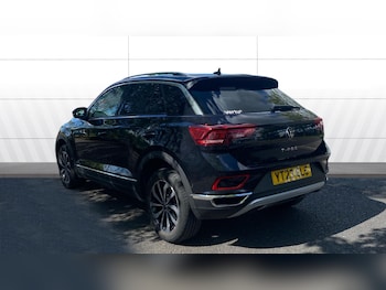 Used Volkswagen T-Roc 2023 for sale - 78592889: Photo