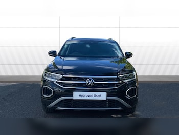Used Volkswagen T-Roc 2023 for sale - 78592889: Photo