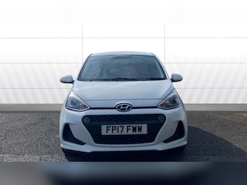 Used Hyundai i10 2017 for sale - 79364993: Photo