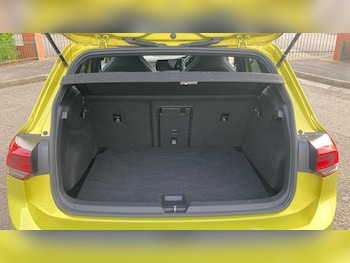 Used Volkswagen Golf 2023 for sale - 78282109: Photo