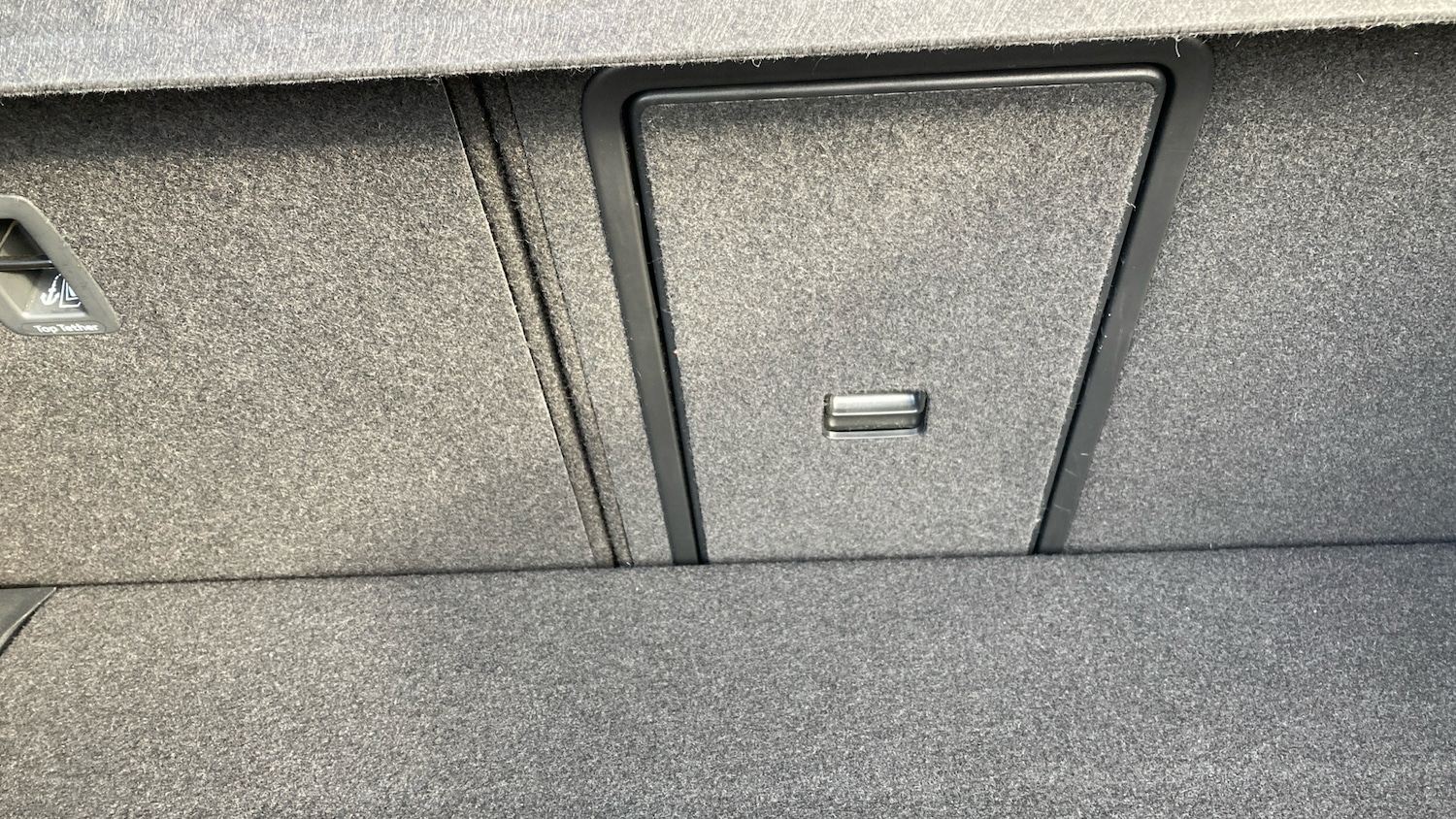 Used Volkswagen T-Roc 2023 for sale - 76637631: Photo 25