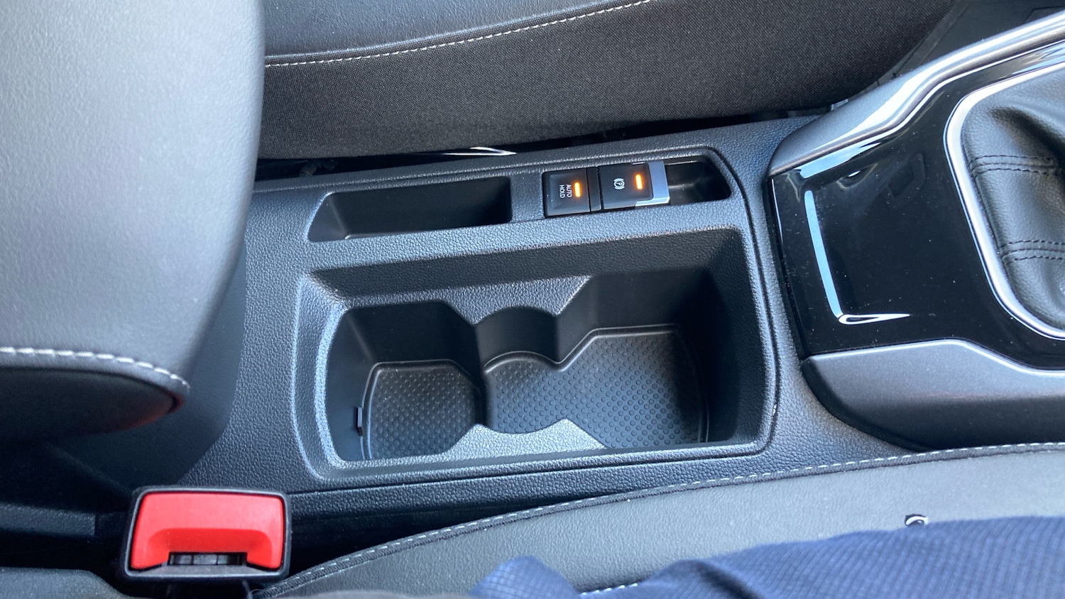 Used Volkswagen T-Roc 2023 for sale - 76637631: Photo 35