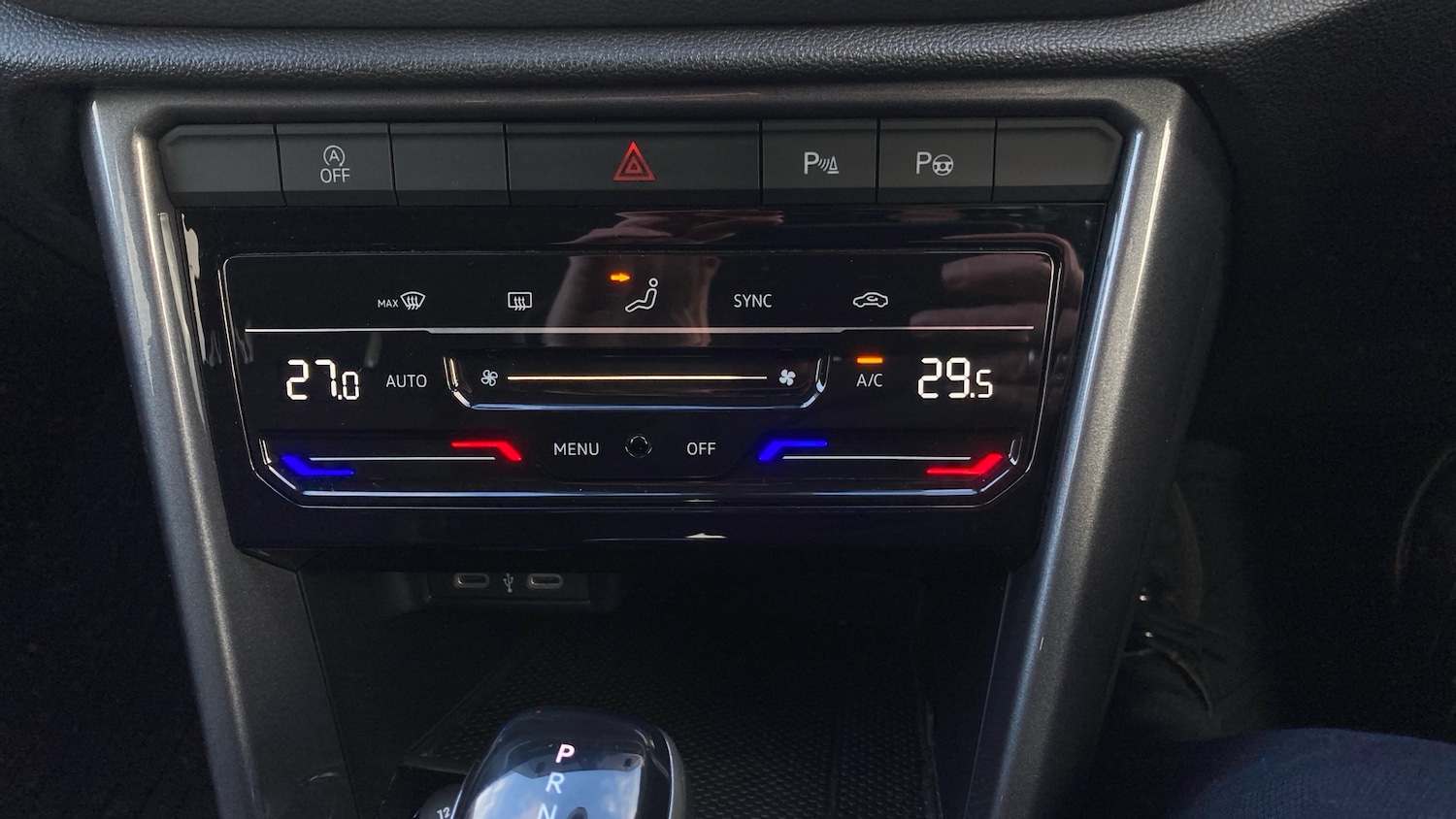 Used Volkswagen T-Roc 2023 for sale - 76637631: Photo 38