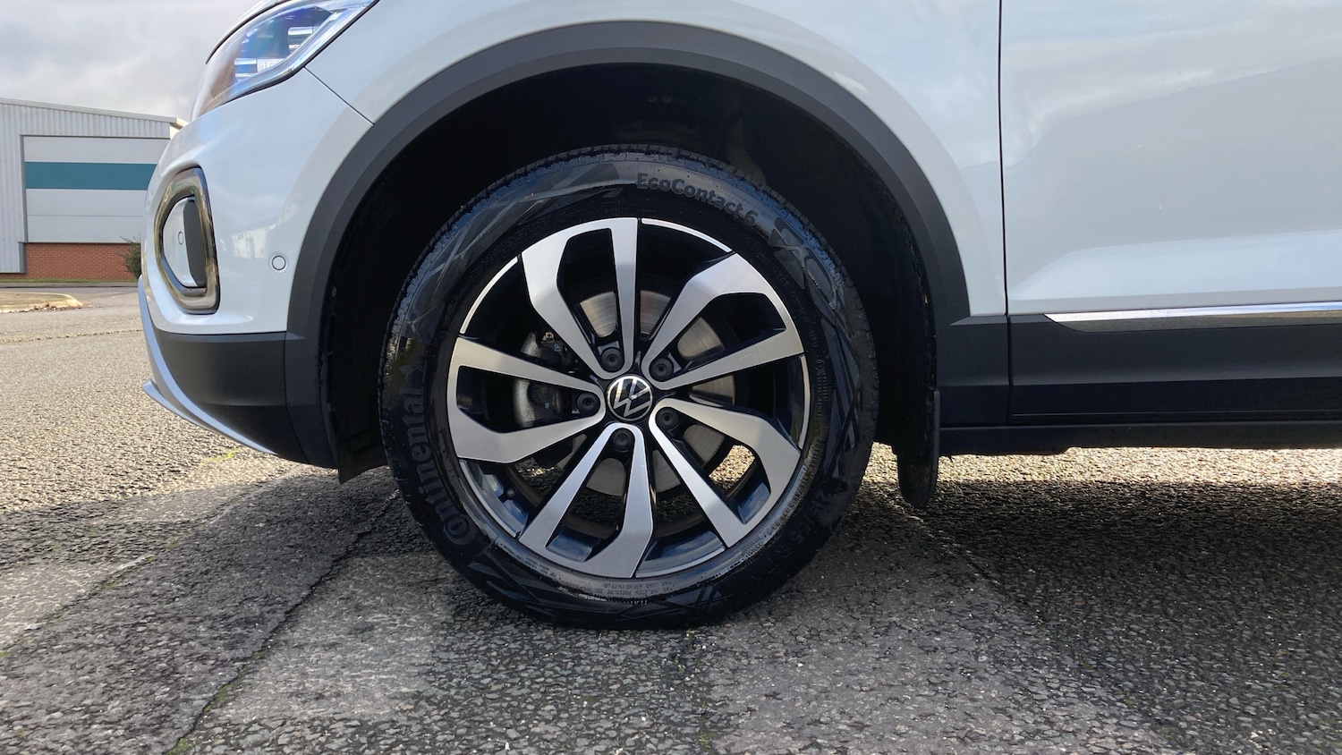 Used Volkswagen T-Roc 2023 for sale - 76637631: Photo 7