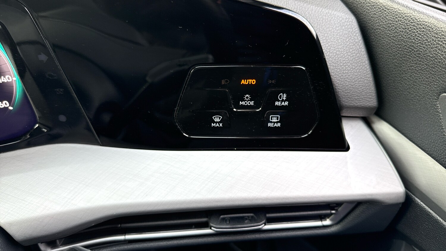 Used Volkswagen Golf 2024 for sale - 76207664: Photo 23