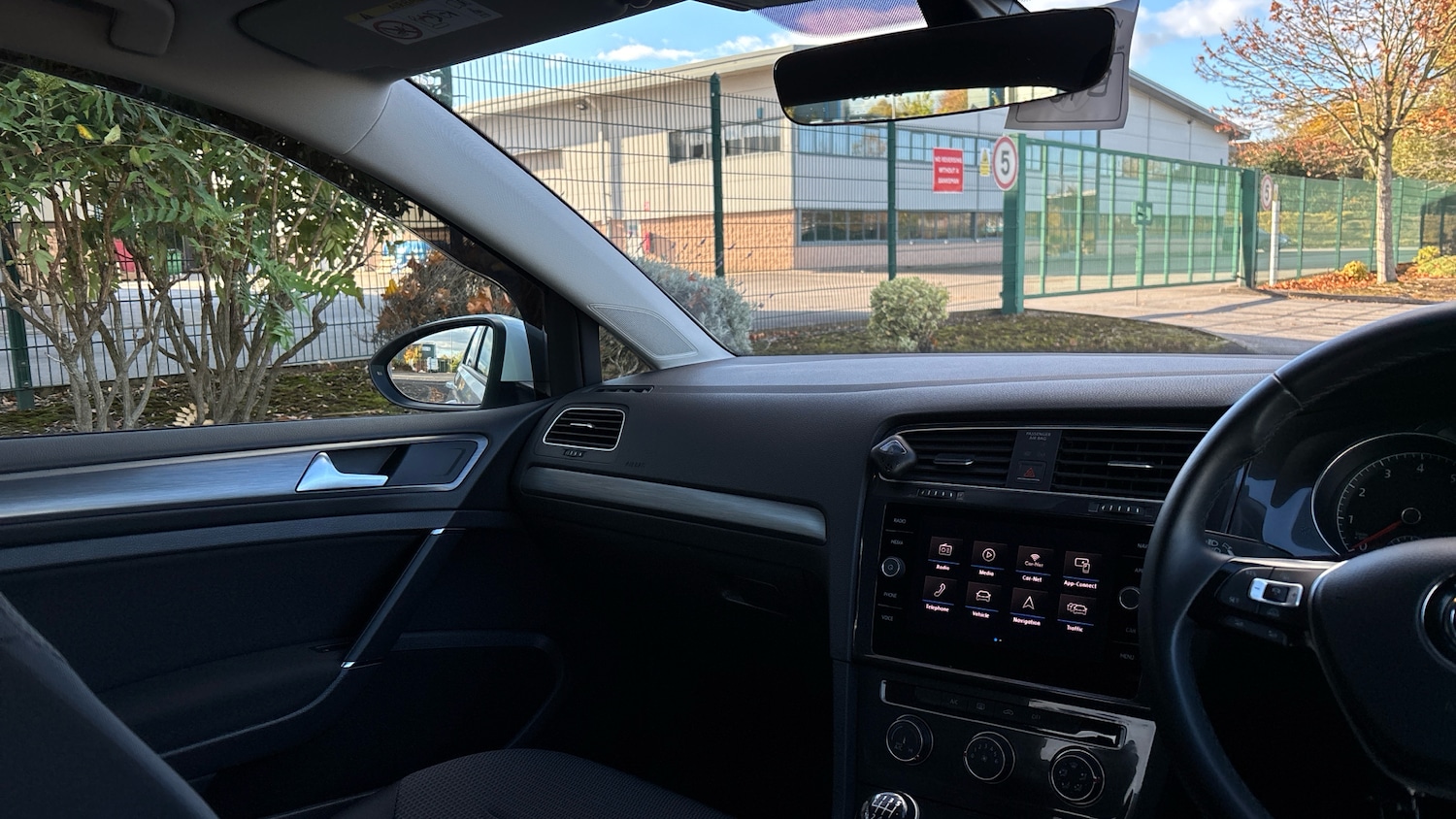 Used Volkswagen Golf 2017 for sale - 76382529: Photo 14