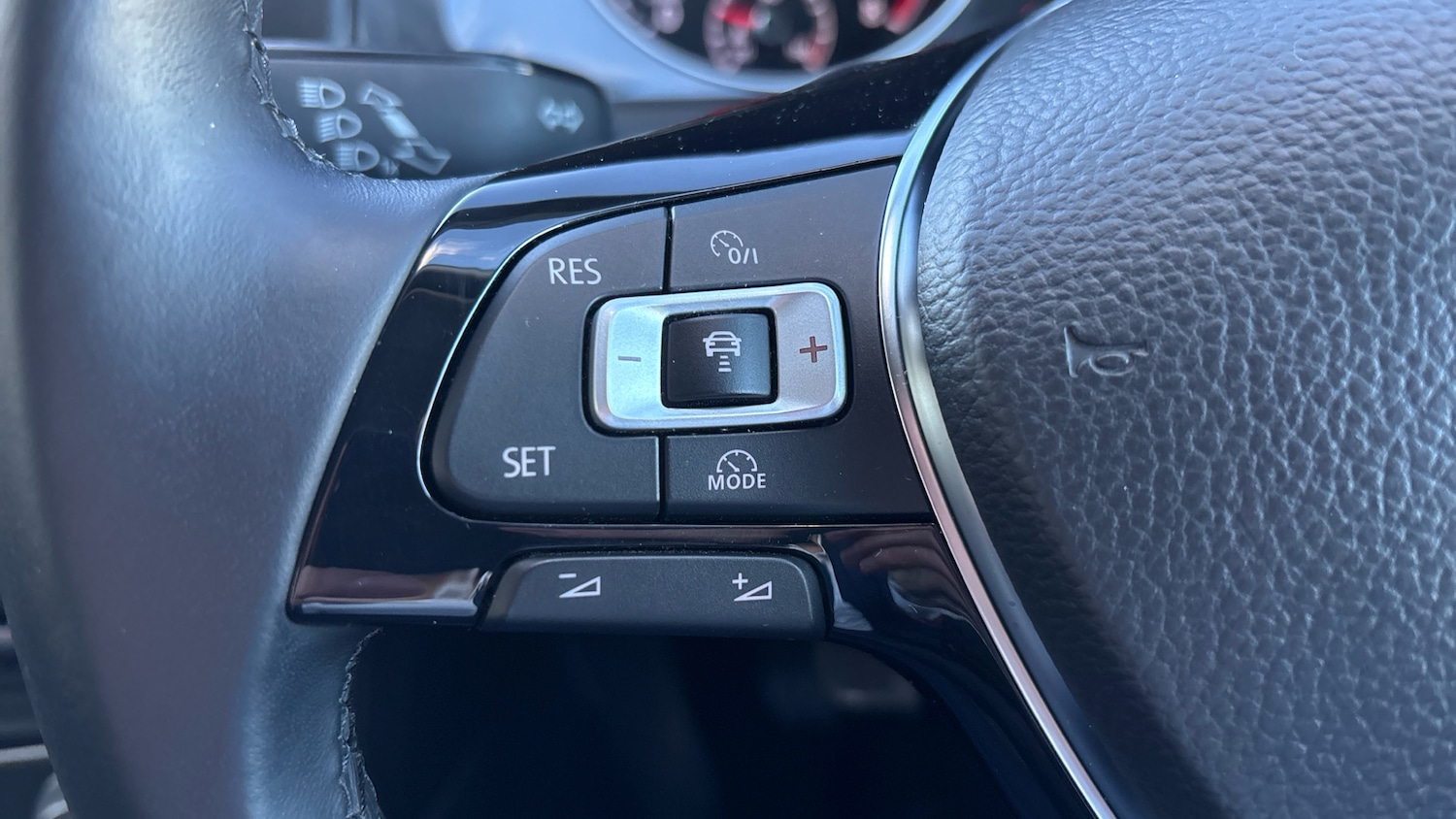 Used Volkswagen Golf 2017 for sale - 76382529: Photo 25