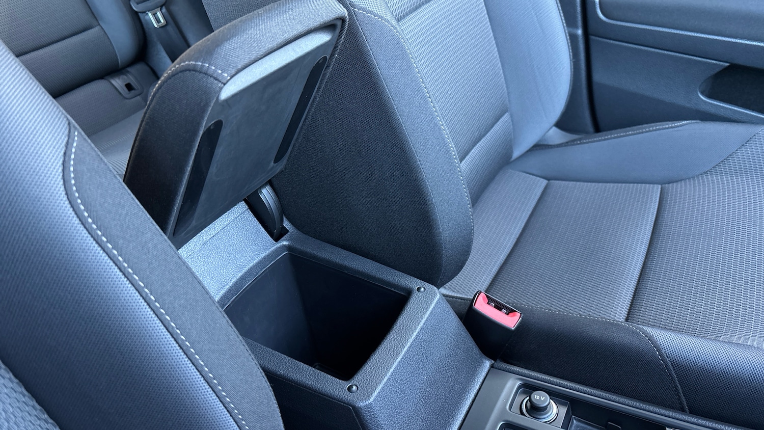 Used Volkswagen Golf 2017 for sale - 76382529: Photo 27