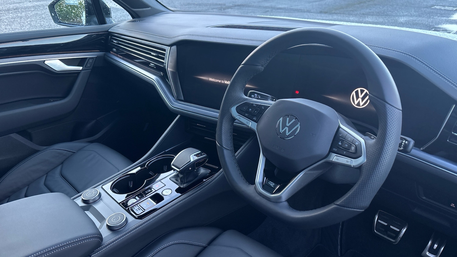 Used Volkswagen Touareg 2025 for sale - 77579441: Photo 11