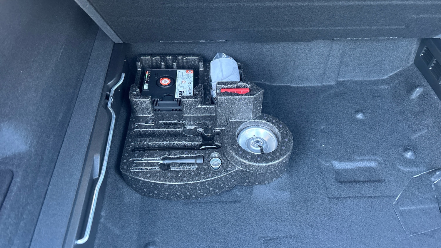 Used Volkswagen Touareg 2025 for sale - 77579441: Photo 24