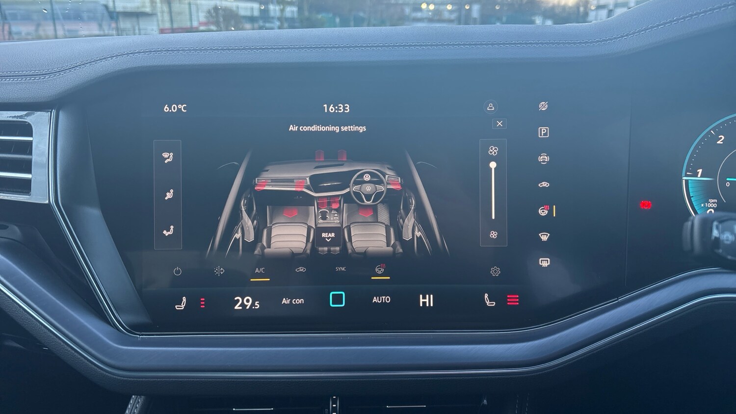 Used Volkswagen Touareg 2025 for sale - 77579441: Photo 56