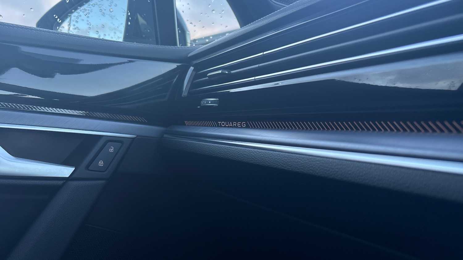 Used Volkswagen Touareg 2025 for sale - 77579441: Photo 60