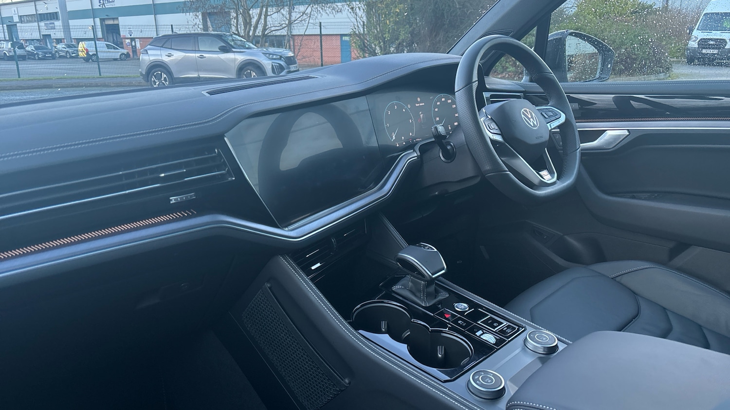 Used Volkswagen Touareg 2025 for sale - 77579441: Photo 9