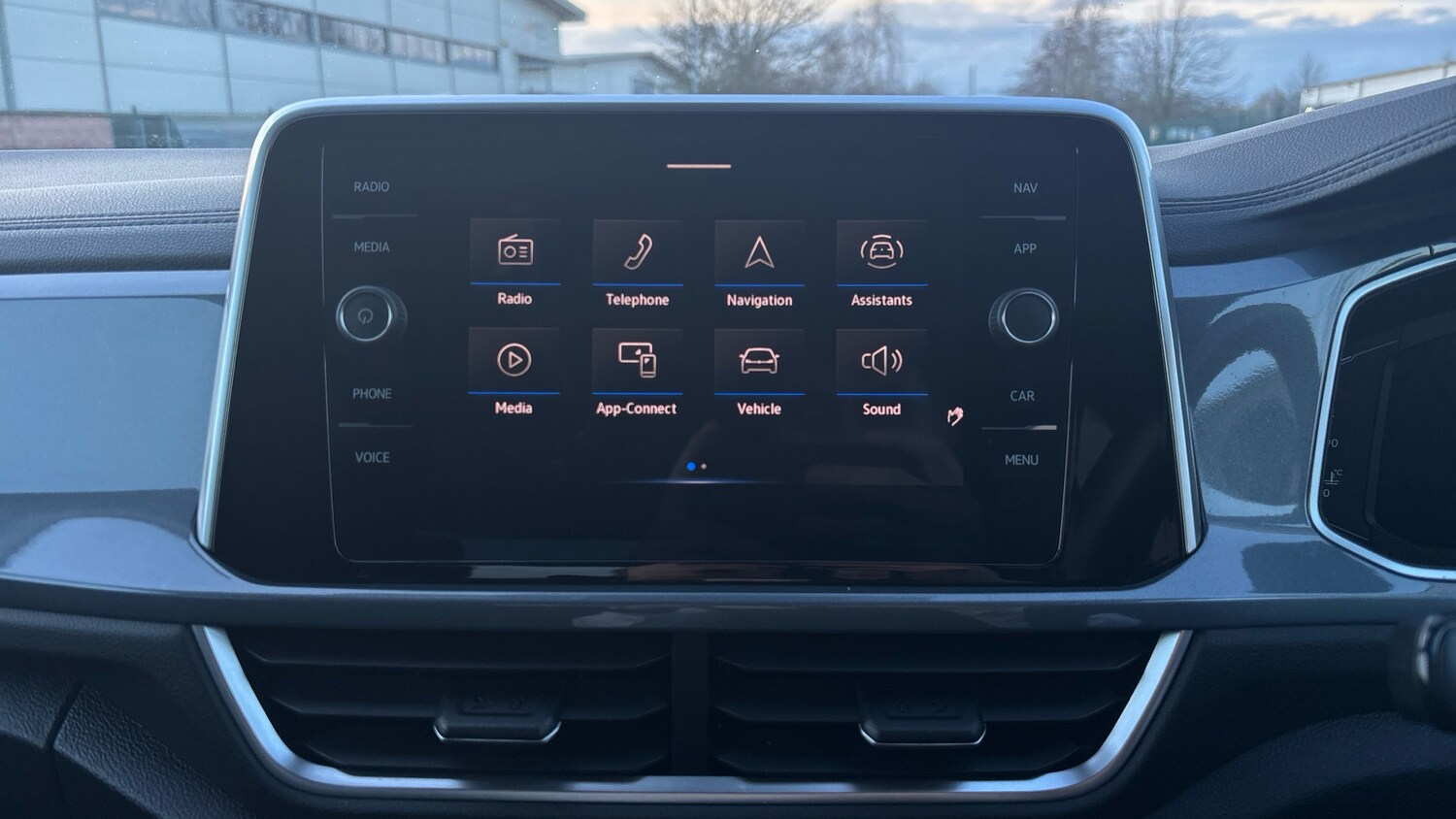 Used Volkswagen T-Roc 2022 for sale - 77732295: Photo 12