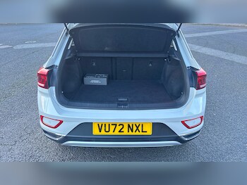 Used Volkswagen T-Roc 2022 for sale - 77732295: Photo