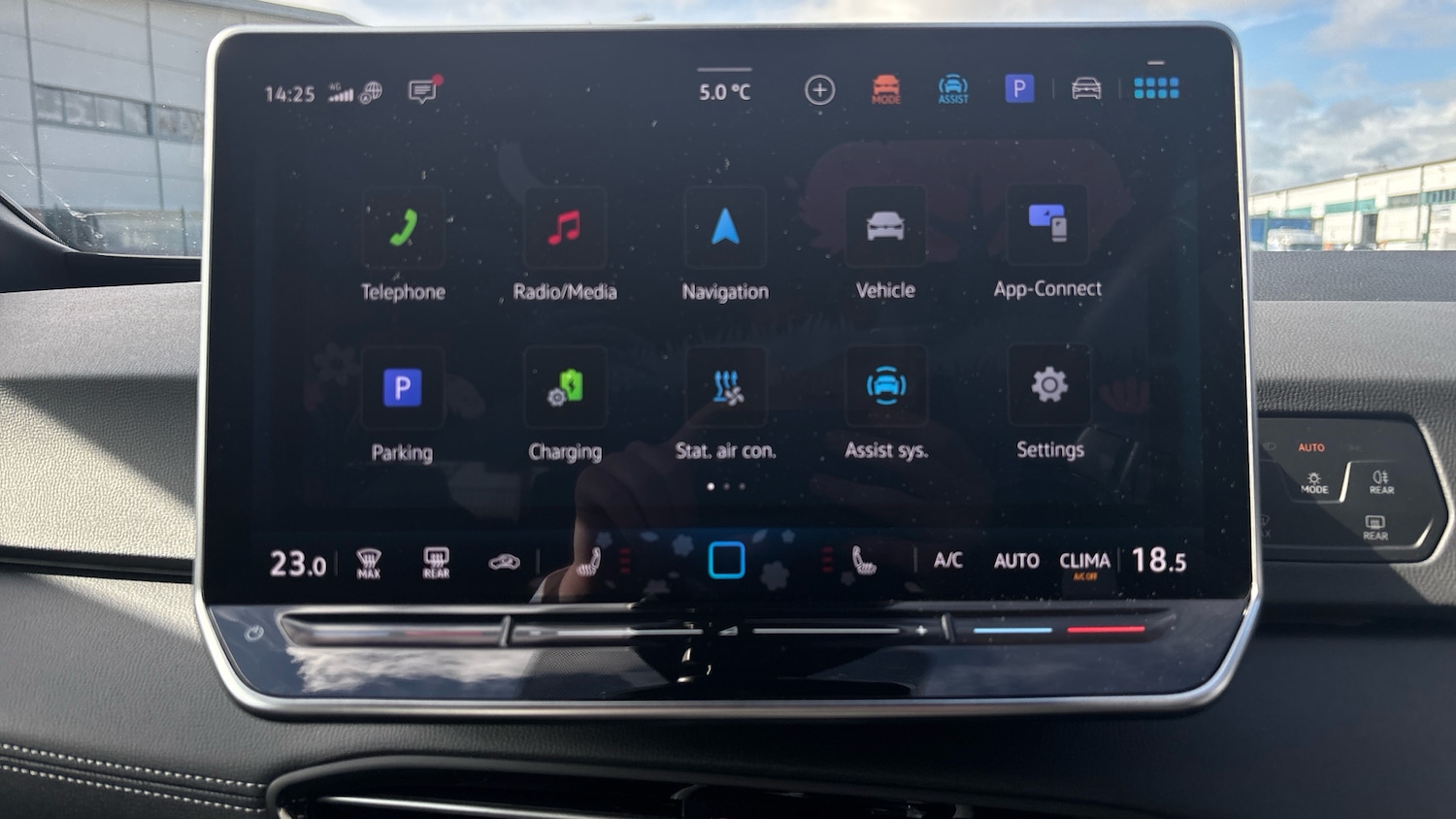 Used Volkswagen ID.3 2025 for sale - 78028436: Photo 32