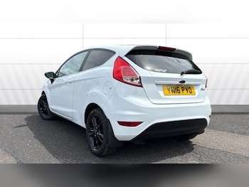 Used Ford Fiesta 2016 for sale - 78970410: Photo