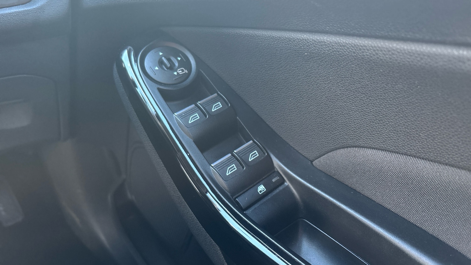 Used Ford Fiesta 2017 for sale - 77151878: Photo 23