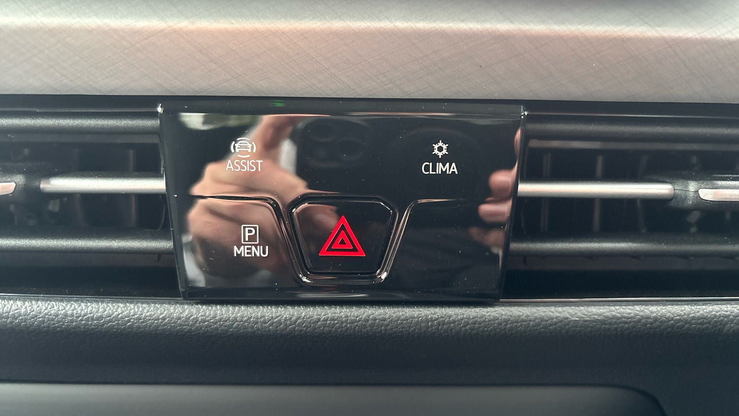 Used Volkswagen Golf 2024 for sale - 77813301: Photo 40