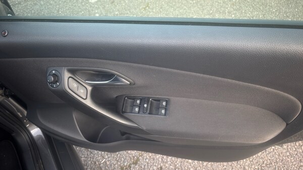 Used Volkswagen Polo 2012 for sale - 76067463: Photo 25