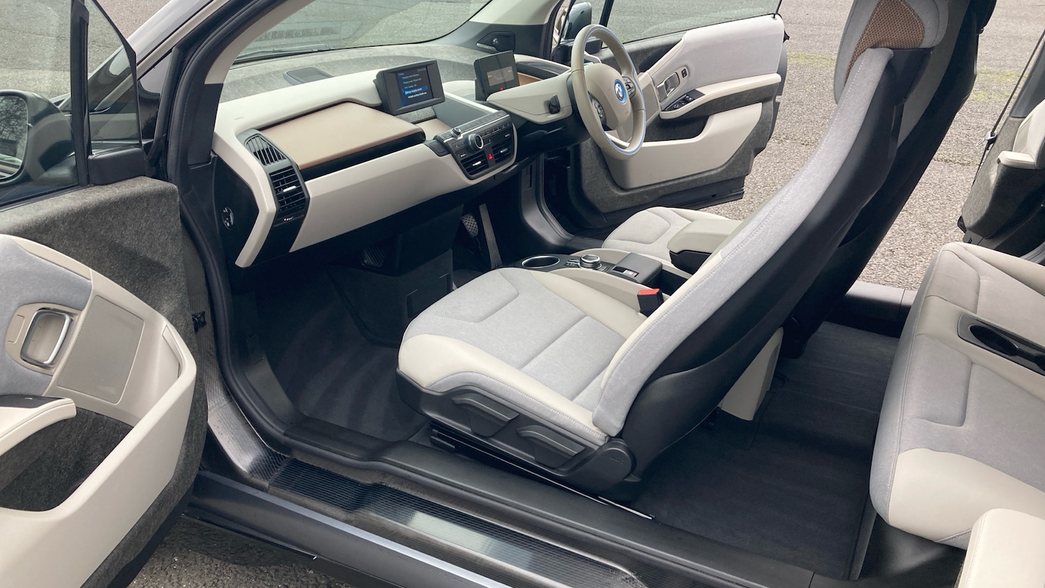 Used BMW i3 2022 for sale - 77085404: Photo 28