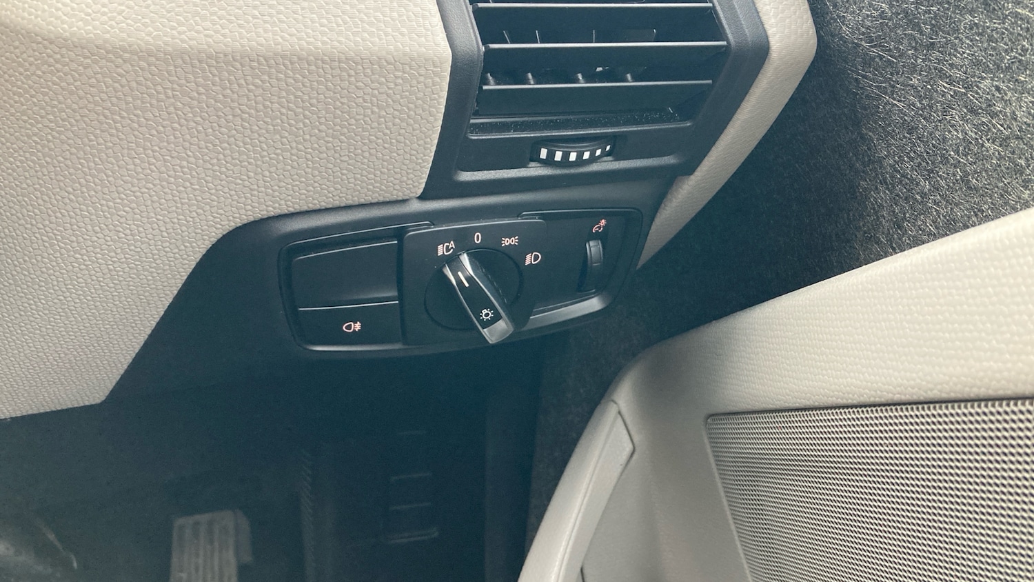 Used BMW i3 2022 for sale - 77085404: Photo 30