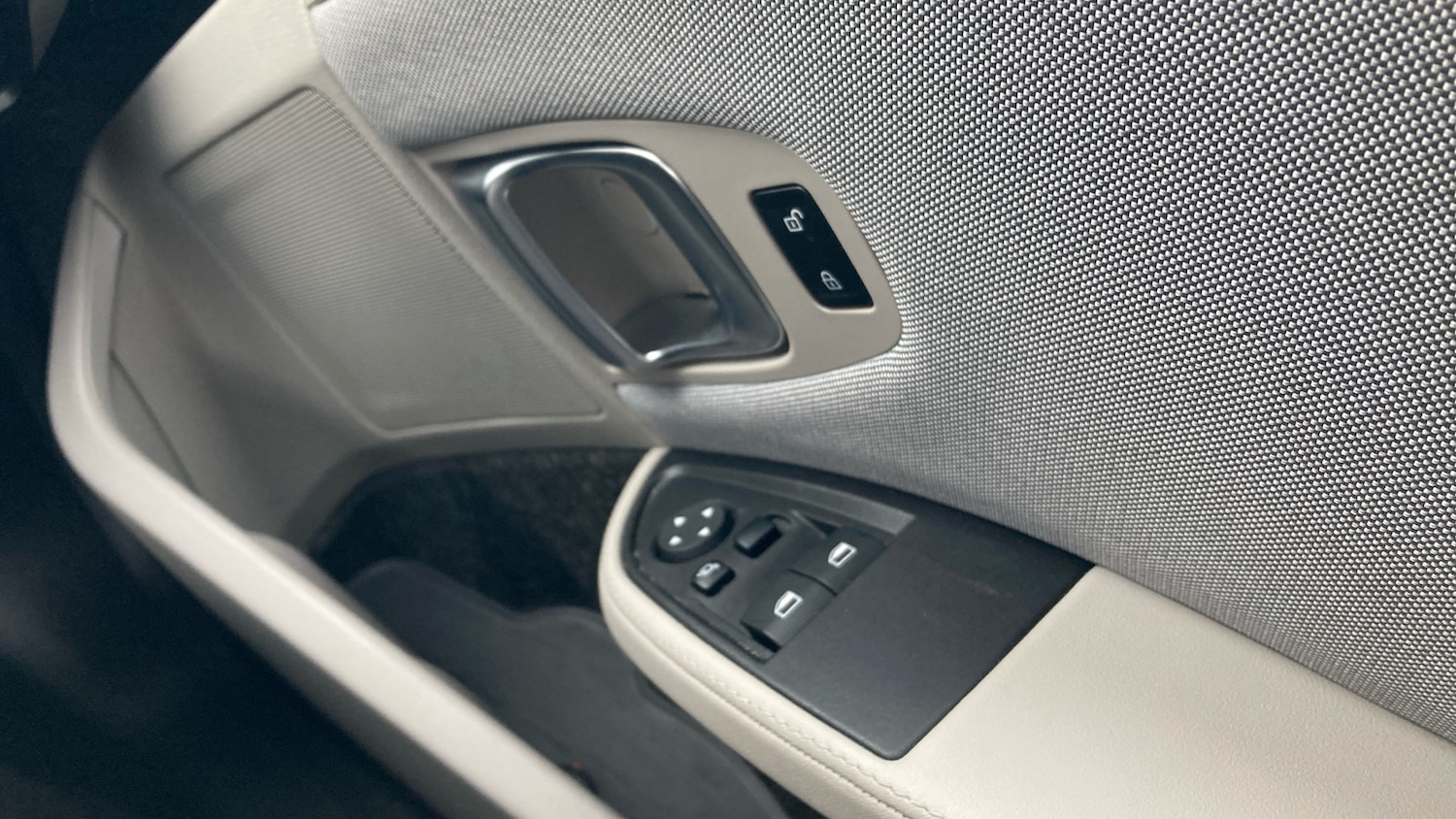 Used BMW i3 2022 for sale - 77085404: Photo 31