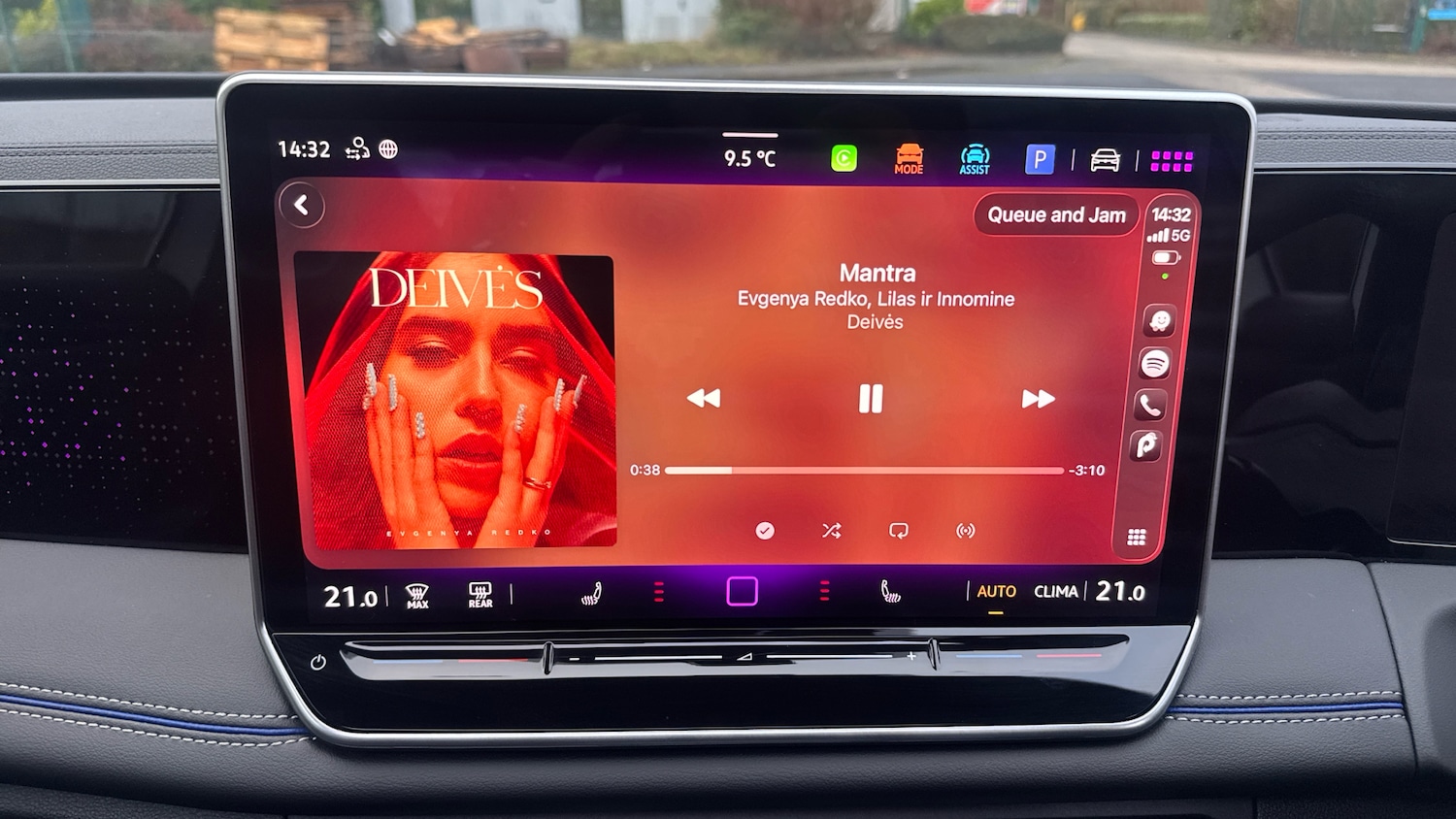 Used Volkswagen Tiguan 2025 for sale - 77208846: Photo 12