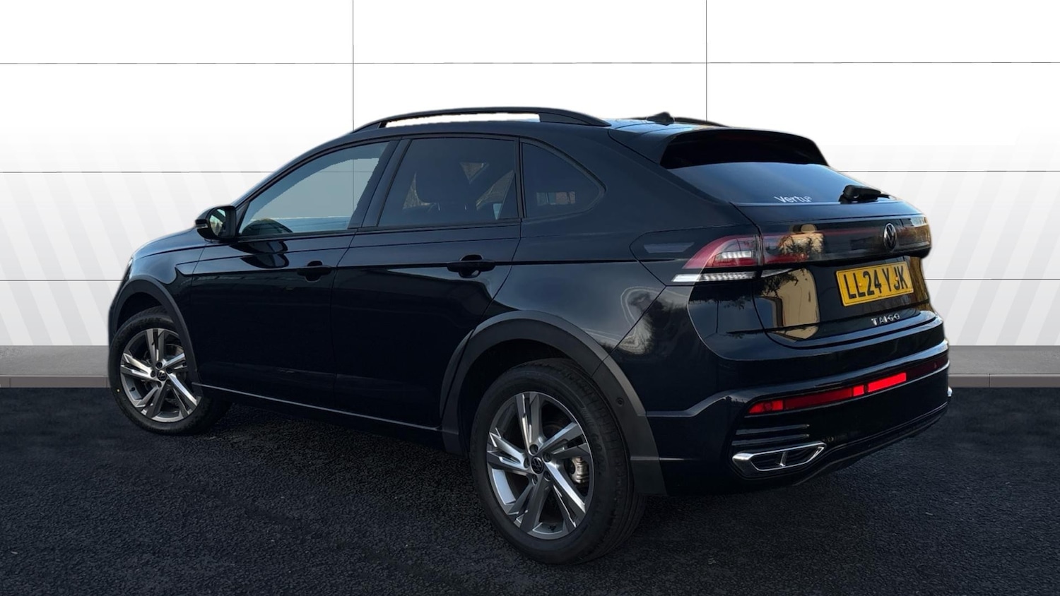 Used Volkswagen Taigo 2024 for sale - 77136091: Photo 2