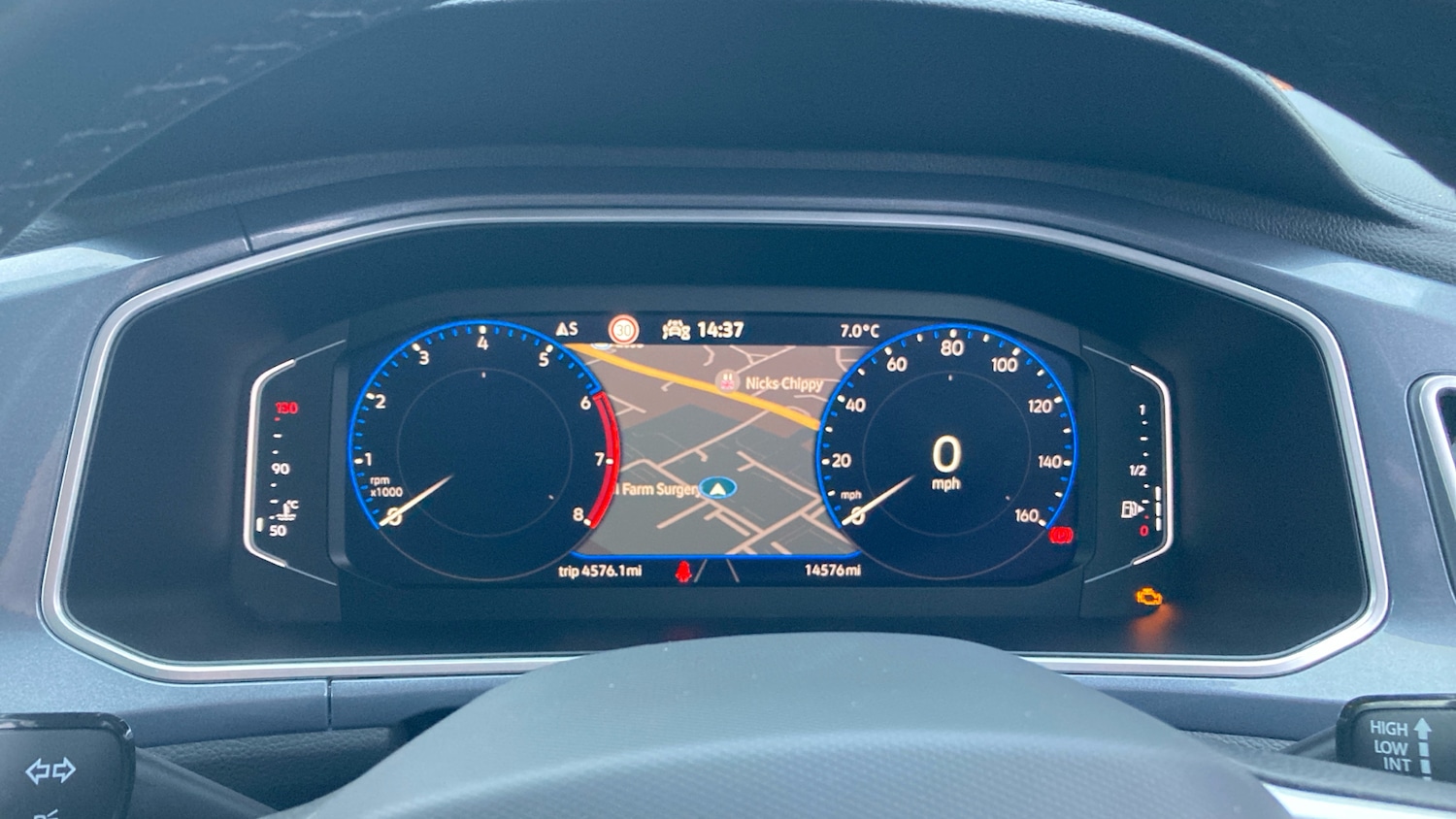 Used Volkswagen T-Roc 2023 for sale - 77195651: Photo 36