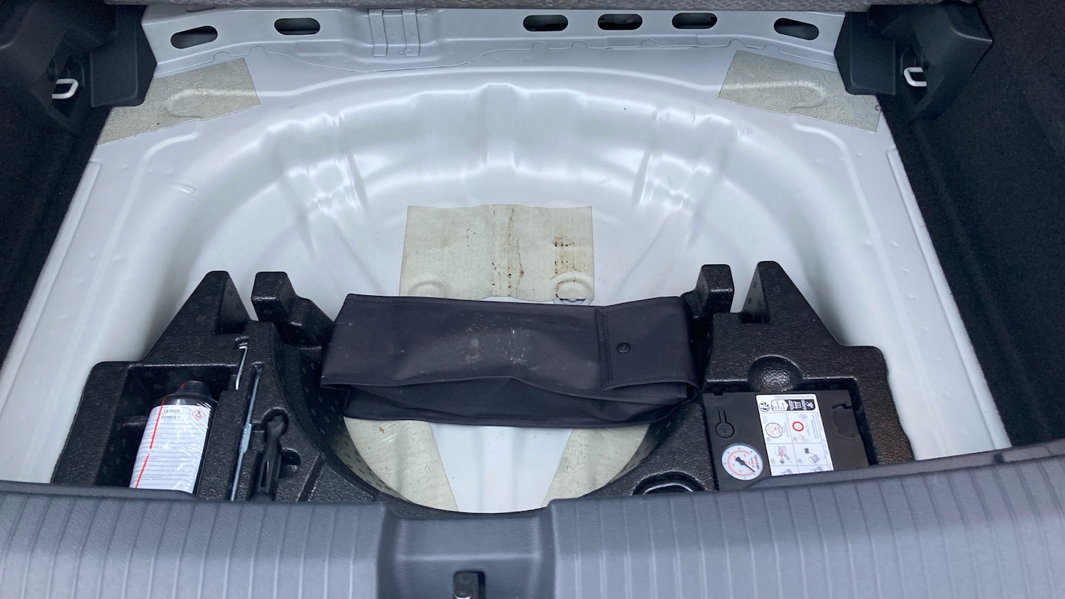 Used Volkswagen T-Roc 2023 for sale - 77195651: Photo 48