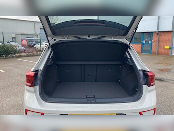 Used Volkswagen T-Roc 2023 for sale - 77195651: Photo