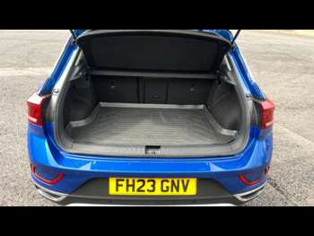 Used Volkswagen T-Roc 2023 for sale - 74772528: Photo