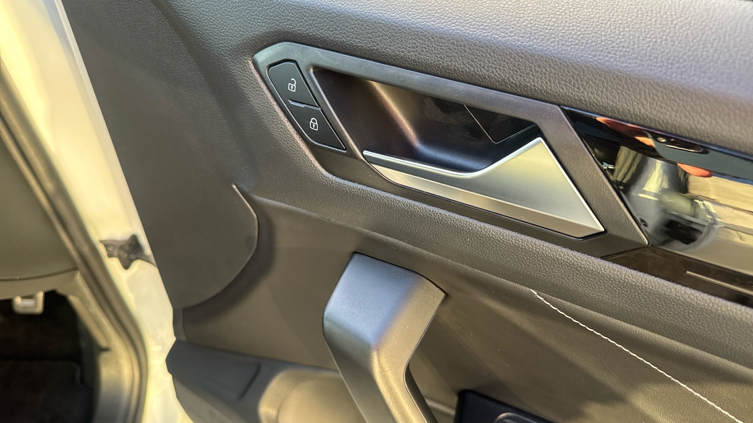 Used Volkswagen T-Roc 2024 for sale - 76719197: Photo 30