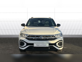 Used Volkswagen T-Roc 2024 for sale - 76719197: Photo