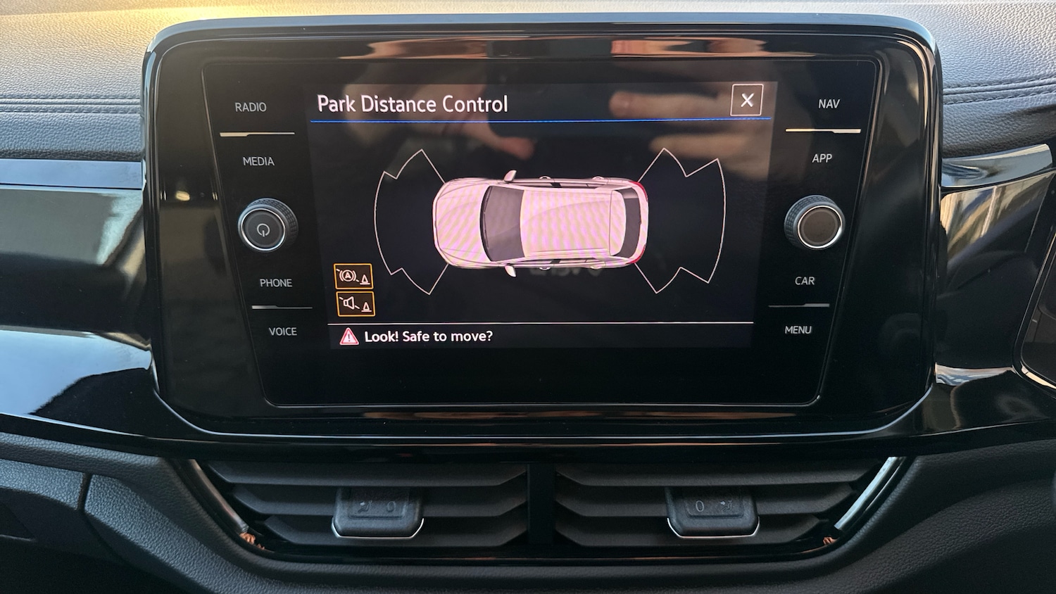 Used Volkswagen T-Roc 2024 for sale - 76719197: Photo 47