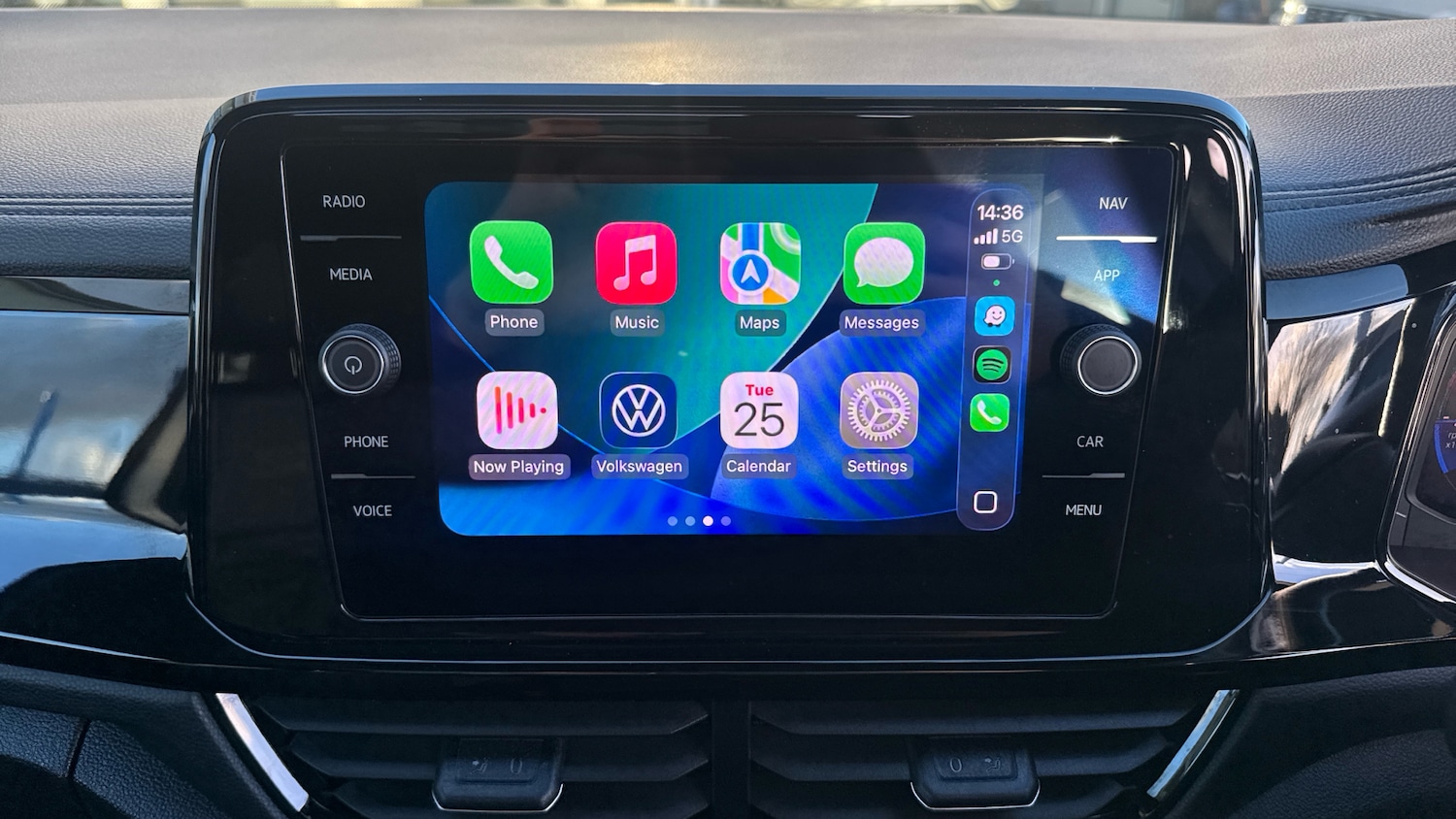 Used Volkswagen T-Roc 2024 for sale - 76719197: Photo 49