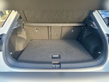 Used Volkswagen T-Roc 2024 for sale - 76719197: Photo