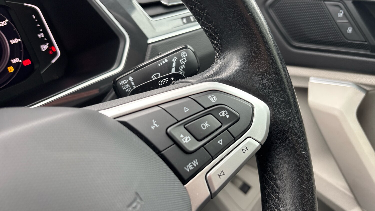 Used Volkswagen Tiguan 2022 for sale - 77649799: Photo 37