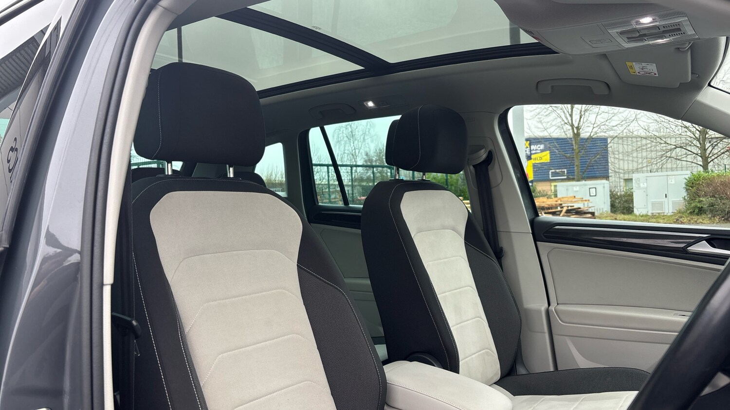 Used Volkswagen Tiguan 2022 for sale - 77649799: Photo 55