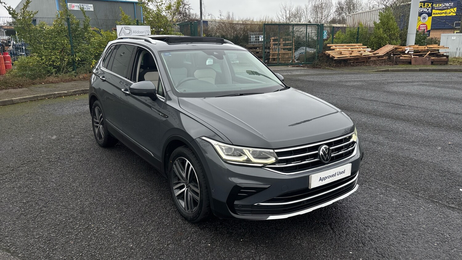 Used Volkswagen Tiguan 2022 for sale - 77649799: Photo 57