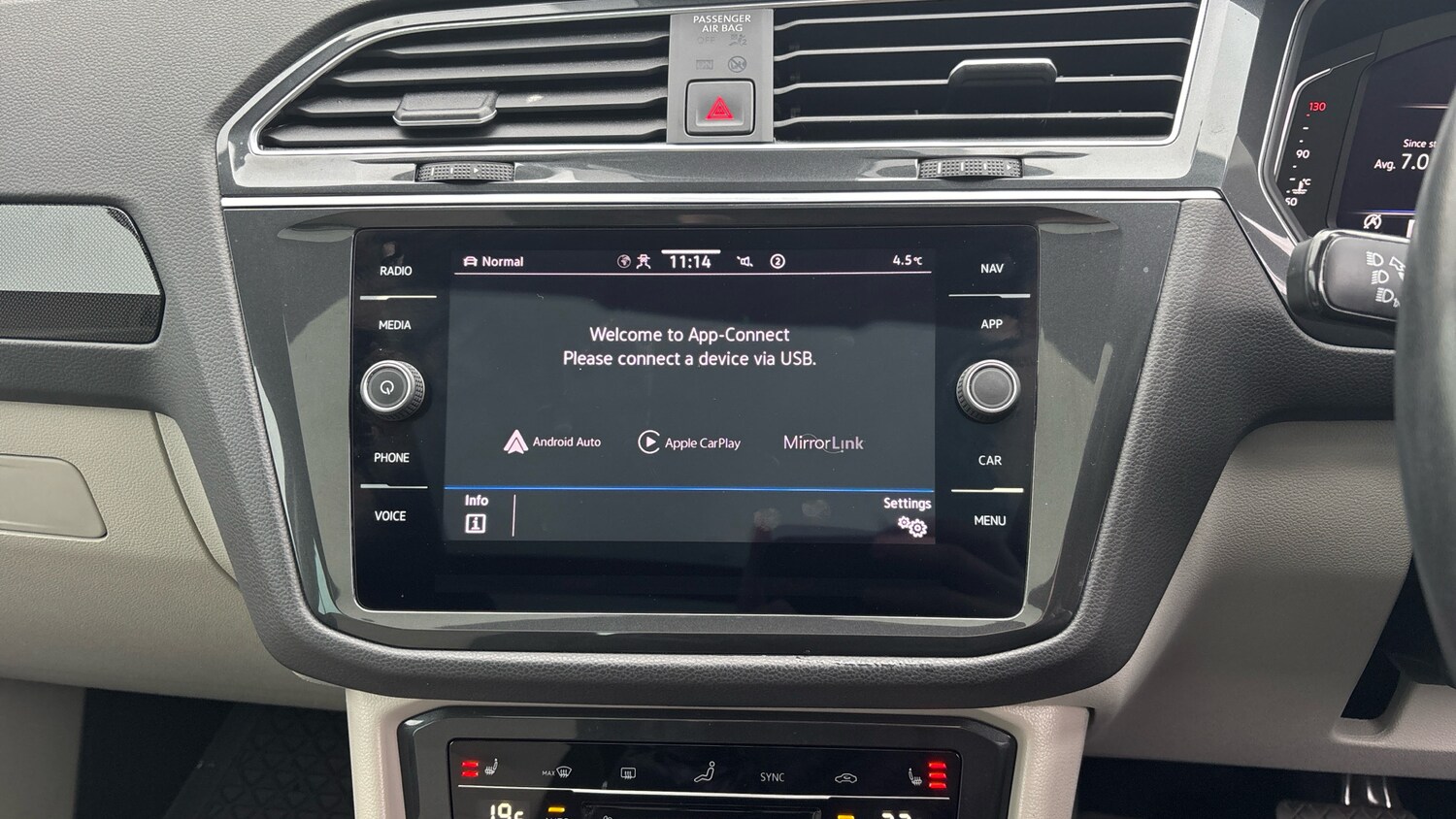 Used Volkswagen Tiguan 2022 for sale - 77649799: Photo 61