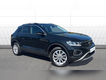 Used Volkswagen T-Roc 2025 for sale - 78370132: Photo
