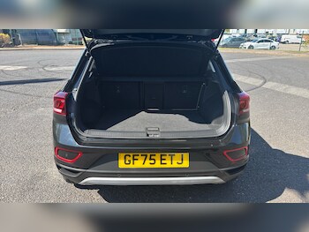 Used Volkswagen T-Roc 2025 for sale - 78370132: Photo