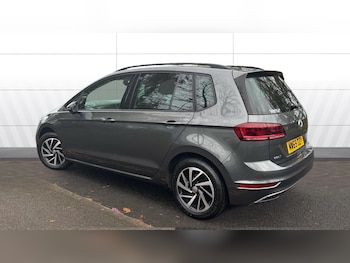 Used Volkswagen Golf SV 2019 for sale - 76430718: Photo