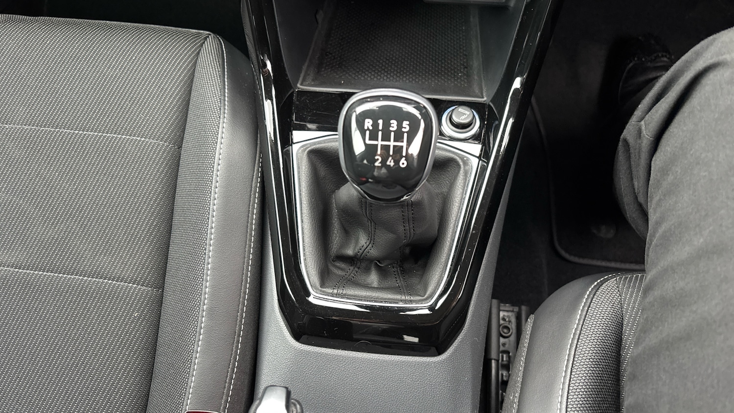 Used Volkswagen T-Cross 2019 for sale - 76777178: Photo 46