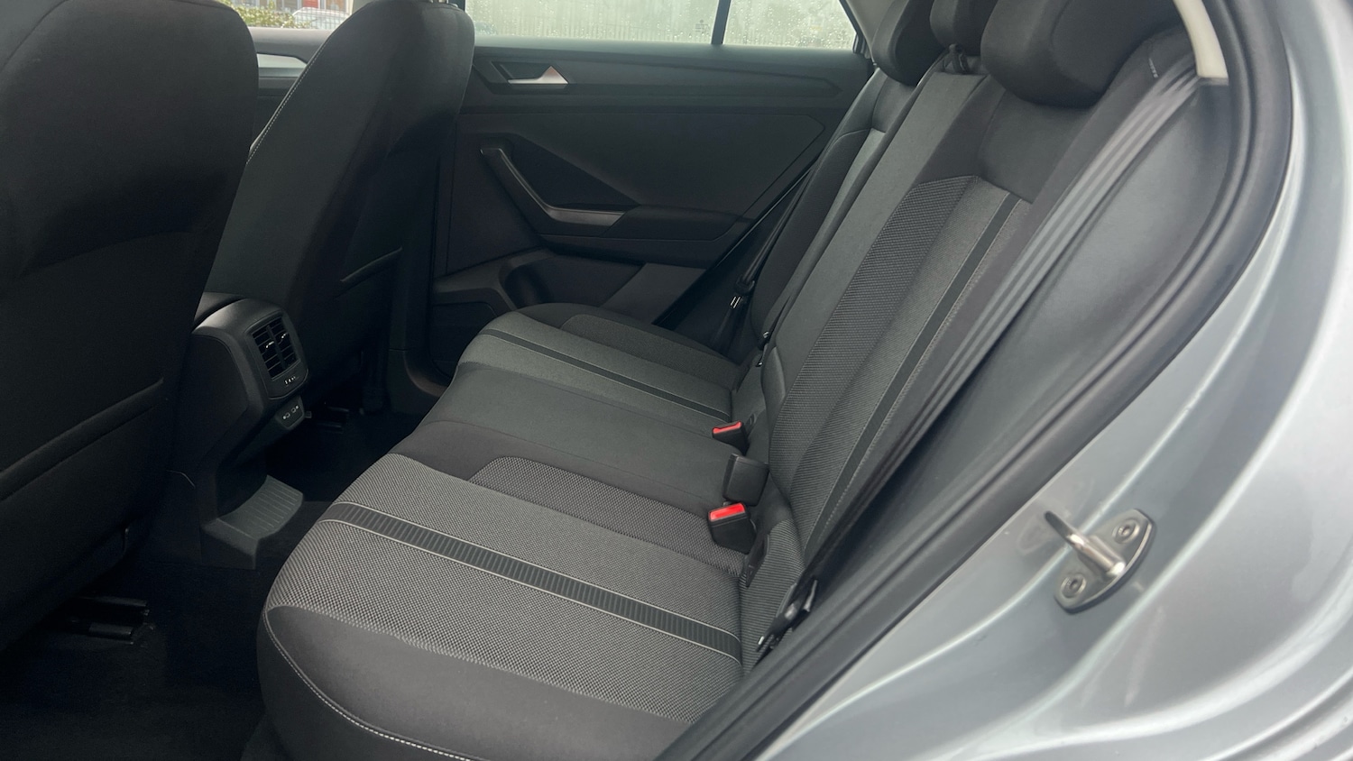 Used Volkswagen T-Roc 2024 for sale - 77516371: Photo 16