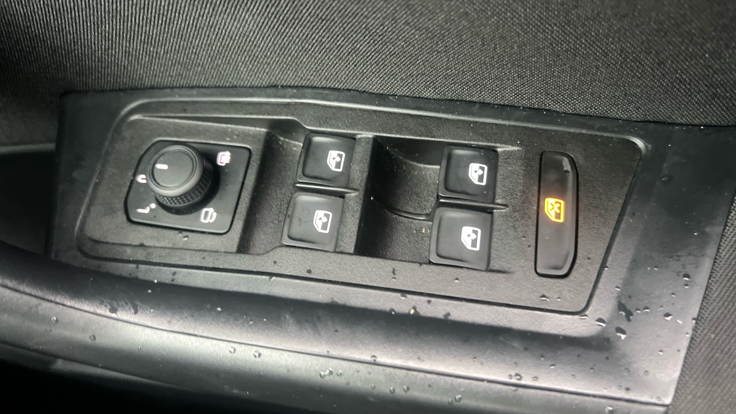 Used Volkswagen T-Roc 2024 for sale - 77516371: Photo 27